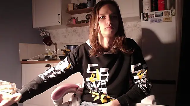 Frank Fraer online show from 09-18-25, 06:43