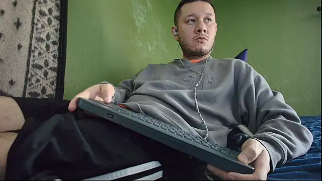 sweet cock28 online show from 12-06-24, 04:06