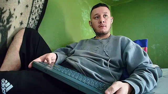 sweet cock28 online show from 12-19-24, 04:24