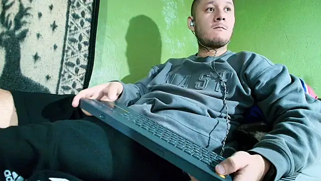 sweet cock28 online show from 12-24-24, 03:05
