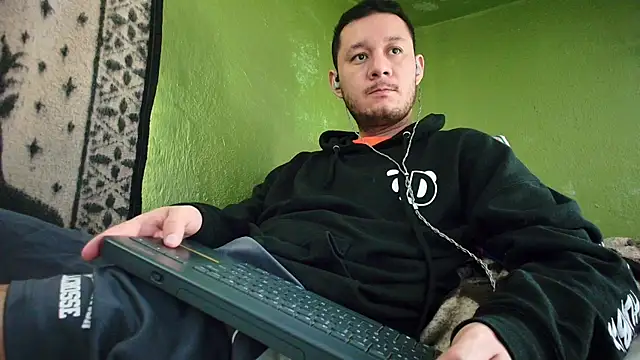 sweet cock28 online show from 01-11-25, 03:52