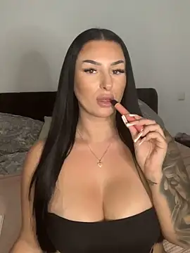 Mia-Bremer online show from 09-23-25, 03:59