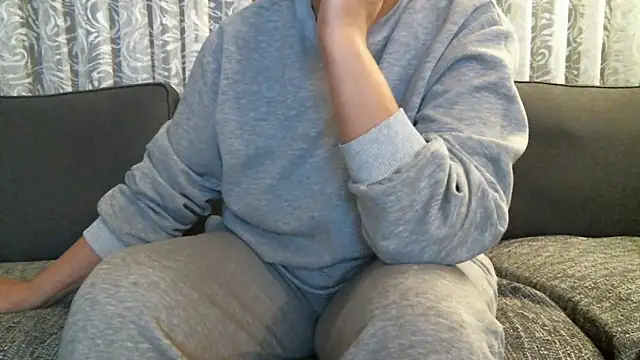 Snapshot of mysteriouscouple001 chatting on 02-08-26, 06:55 mysteriouscouple001 online show from 02-08-26, 06:55