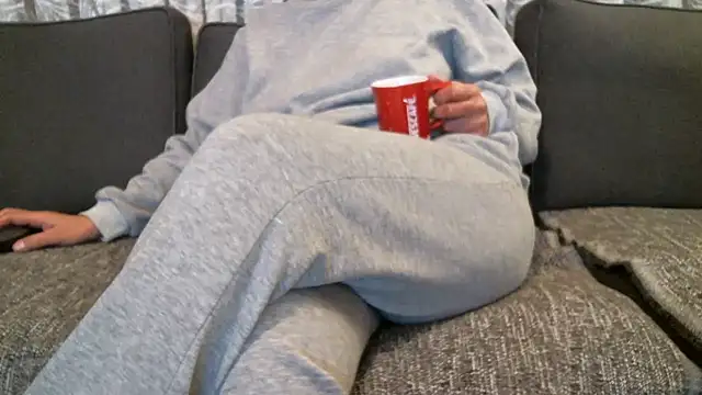 Snapshot of mysteriouscouple001 chatting on 02-15-26, 07:32 mysteriouscouple001 online show from 02-15-26, 07:32