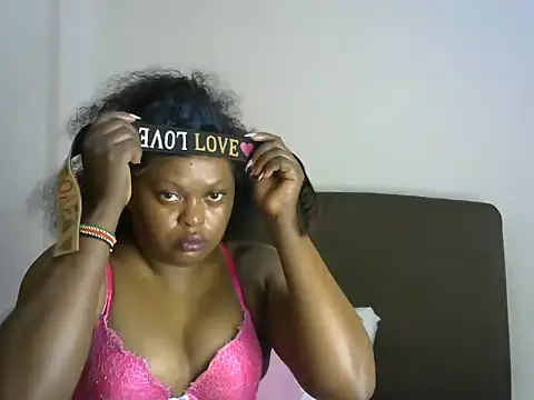 Snapshot of _sweetlovee chatting on 07-21-26, 05:15 sweetlovee online show from 07-21-26, 05:15