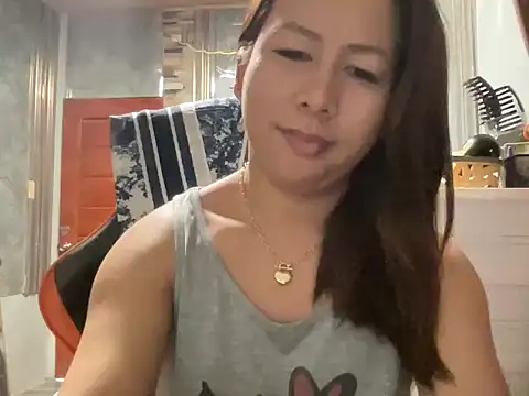 UrLove Marga online show from 06-18-26, 10:25