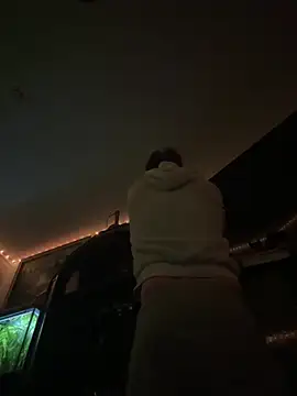 Snapshot of Toyjungee chatting on 03-12-26, 11:22 Toyjungee online show from 03-12-26, 11:22