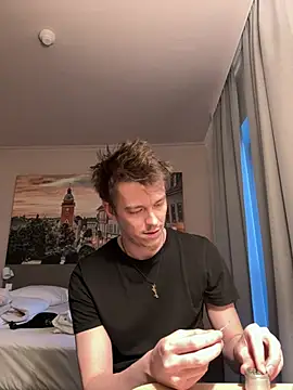 Snapshot of Toyjungee chatting on 03-20-26, 05:18 Toyjungee online show from 03-20-26, 05:18