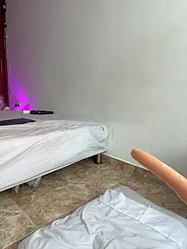 nicolette sweet  online show from 03-11-25, 03:12