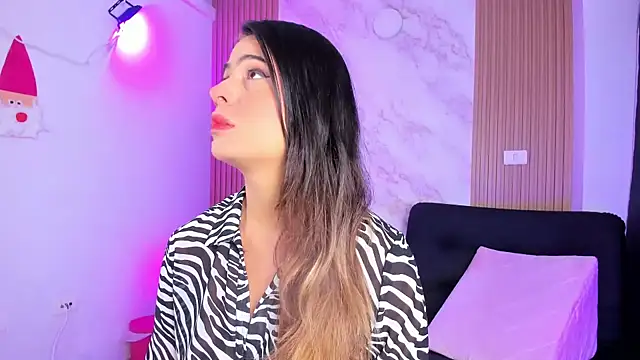 Megan blue7 online show from 01-19-25, 11:56