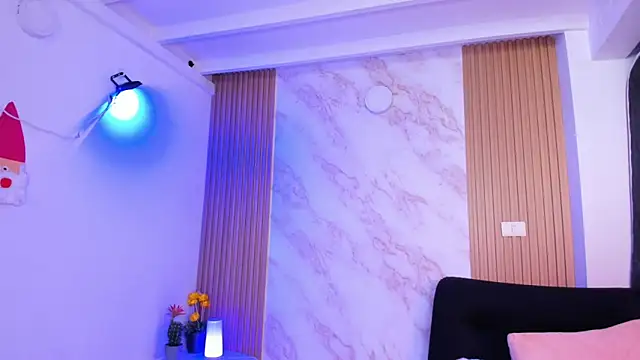 Megan blue7 online show from 02-20-25, 03:08