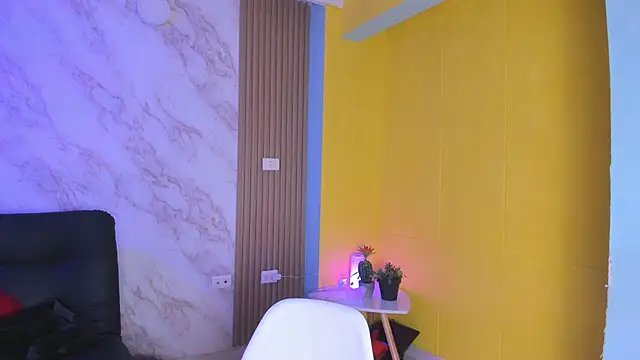 Megan blue7 online show from 10-21-25, 11:22