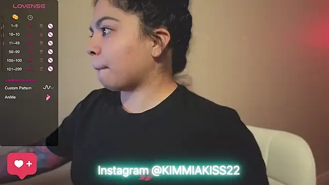kimmiakiss22 online show from 01-14-25, 03:43