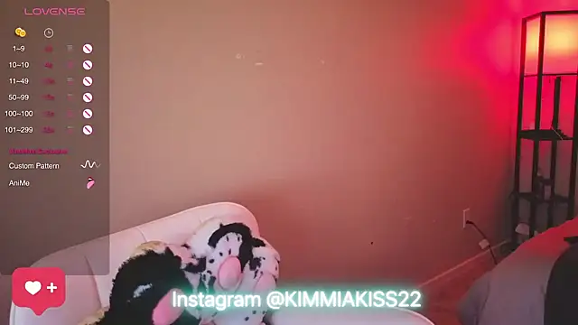 kimmiakiss22 online show from 01-31-25, 04:14