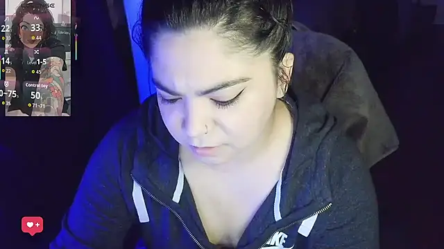 kimmiakiss22 online show from 05-01-26, 12:48