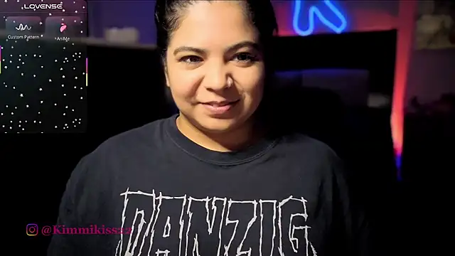 kimmiakiss22 online show from 08-09-26, 03:23