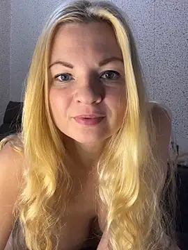 Julia beauty online show from 12-17-25, 09:43