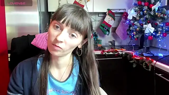 TayanaJons online show from 12-18-24, 10:40