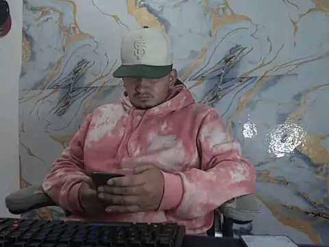 Snapshot of myke_andrade chatting on 02-24-26, 09:35 myke andrade online show from 02-24-26, 09:35