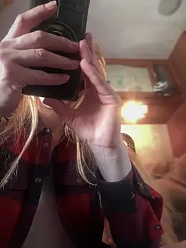 GoldenFlameGoddess online show from 03-10-25, 10:13