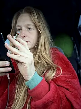 GoldenFlameGoddess online show from 12-04-25, 03:10