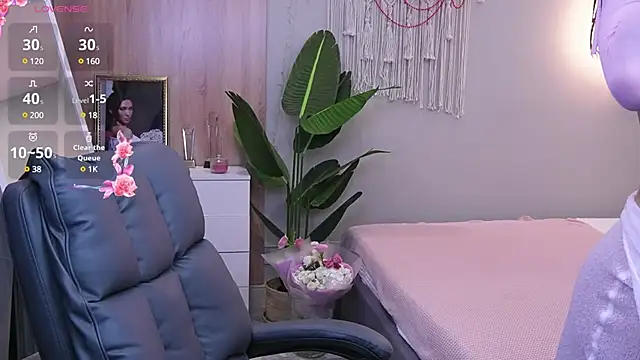 Molly Jons online show from 03-23-25, 07:20