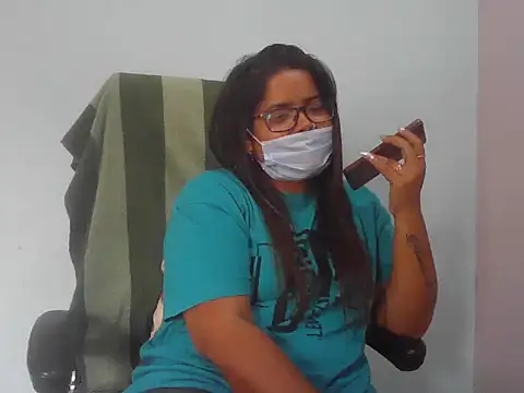 Snapshot of gyanvi1 chatting on 01-14-25, 08:20 gyanvi1 online show from 01-14-25, 08:20