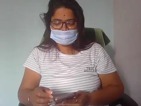 Snapshot of gyanvi1 chatting on 02-03-25, 06:34 gyanvi1 online show from 02-03-25, 06:34