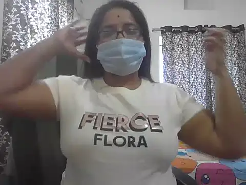 Snapshot of gyanvi1 chatting on 11-12-25, 06:25 gyanvi1 online show from 11-12-25, 06:25