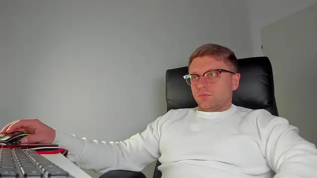 Findom guy online show from 03-18-25, 04:26