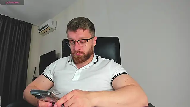 Findom guy online show from 03-13-26, 08:48
