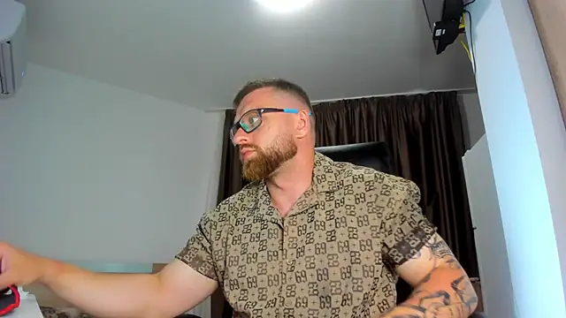 Findom guy online show from 06-22-26, 05:21
