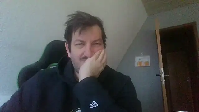 Golffahrer1982 online show from 11-08-25, 10:04