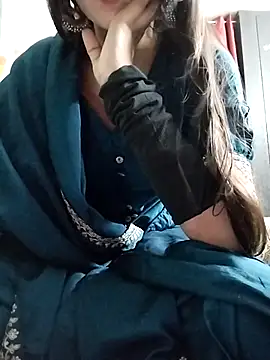 Snapshot of Noor_Darliing chatting on 09-30-25, 02:44 Noor Darliing online show from 09-30-25, 02:44