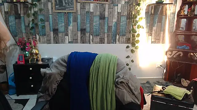 Snapshot of KarimaSarabe chatting on 10-02-25, 09:55 KarimaSarabe online show from 10-02-25, 09:55