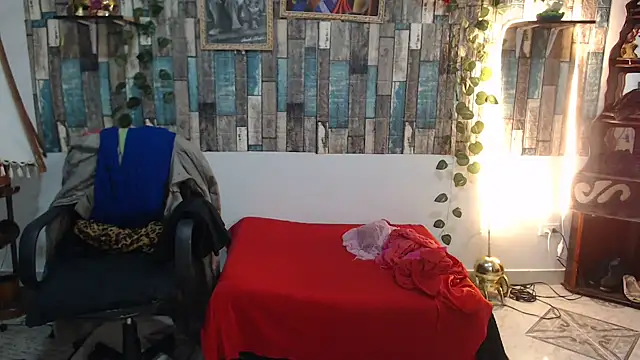 Snapshot of KarimaSarabe chatting on 10-04-25, 09:02 KarimaSarabe online show from 10-04-25, 09:02