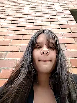 Snapshot of emily_adams01 chatting on 03-23-26, 01:04 emily adams01 online show from 03-23-26, 01:04