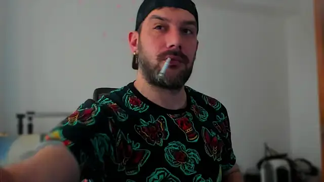 LexXHardy online show from 01-17-25, 01:24