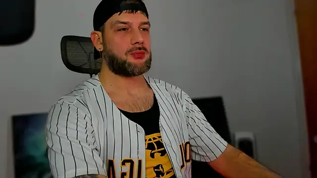 LexXHardy online show from 01-23-25, 03:43