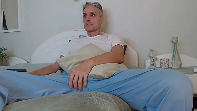 StrongBill online show from 01-12-25, 02:19