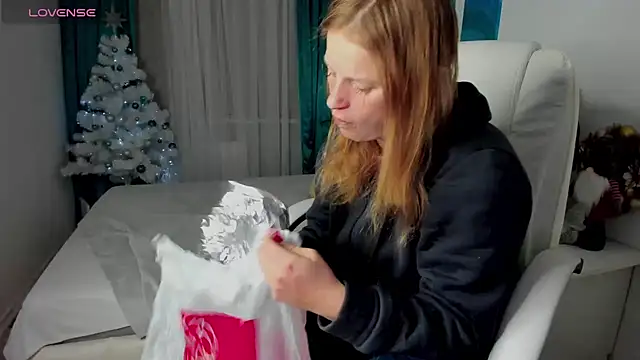 Kathlyn  Heath online show from 01-06-25, 01:31