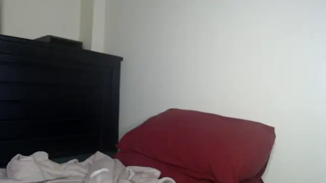 NIKKIE LOVE online show from 05-12-26, 05:32