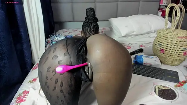 suhaila suus online show from 03-05-26, 01:12