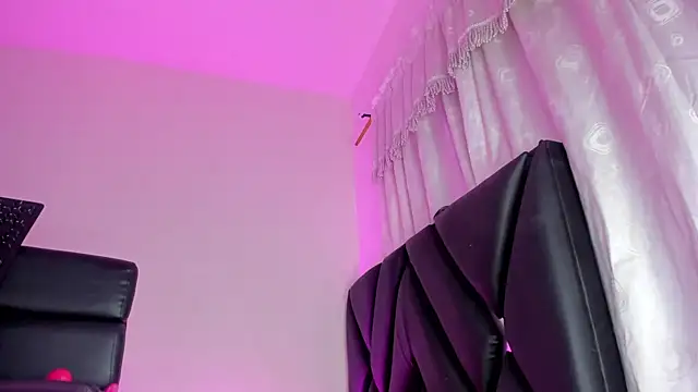 stephany doll  online show from 12-11-24, 04:39