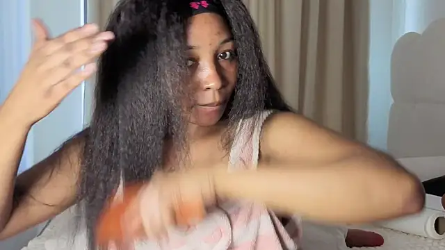 Snapshot of sexycabdy chatting on 11-03-25, 02:29 sexycabdy online show from 11-03-25, 02:29