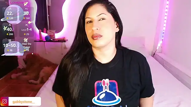 Gabby stone  online show from 11-30-25, 11:09