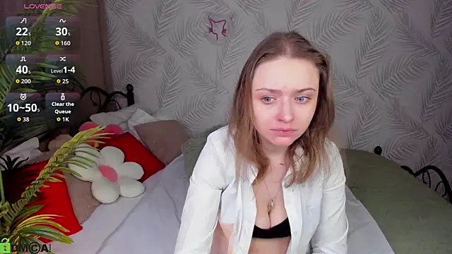 Snapshot of Linda_Bryant chatting on 03-12-26, 01:01 Linda Bryant online show from 03-12-26, 01:01