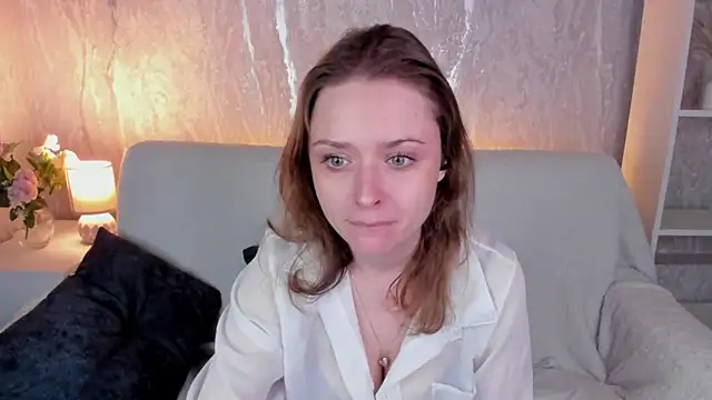 Snapshot of Linda_Bryant chatting on 05-12-26, 12:19 Linda Bryant online show from 05-12-26, 12:19