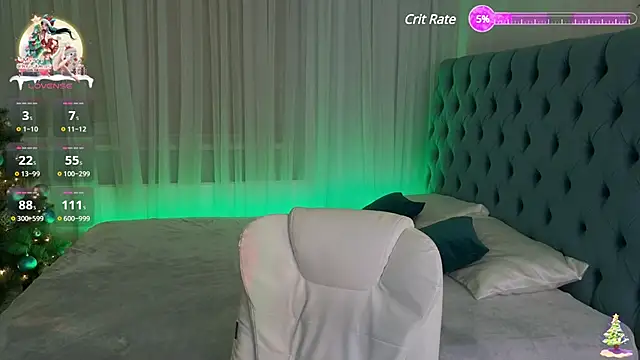 Snapshot of _Chlo__e chatting on 01-10-25, 10:04 Chlo e online show from 01-10-25, 10:04
