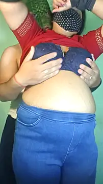 Snapshot of hotty_Sexy-couple chatting on 03-05-25, 04:13 hotty Sexy-couple online show from 03-05-25, 04:13